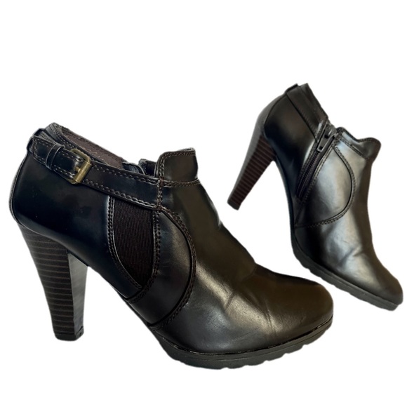 White Mountain Shoes - Cliff by White Mountain Dark Brown Ankle Boots Size 6.5
